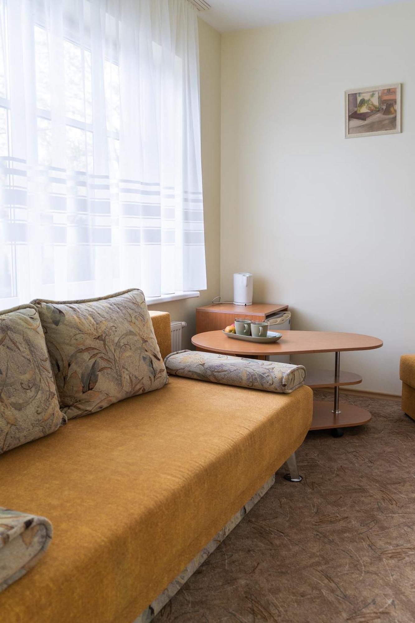 Ema Hotel Паланга Екстериор снимка