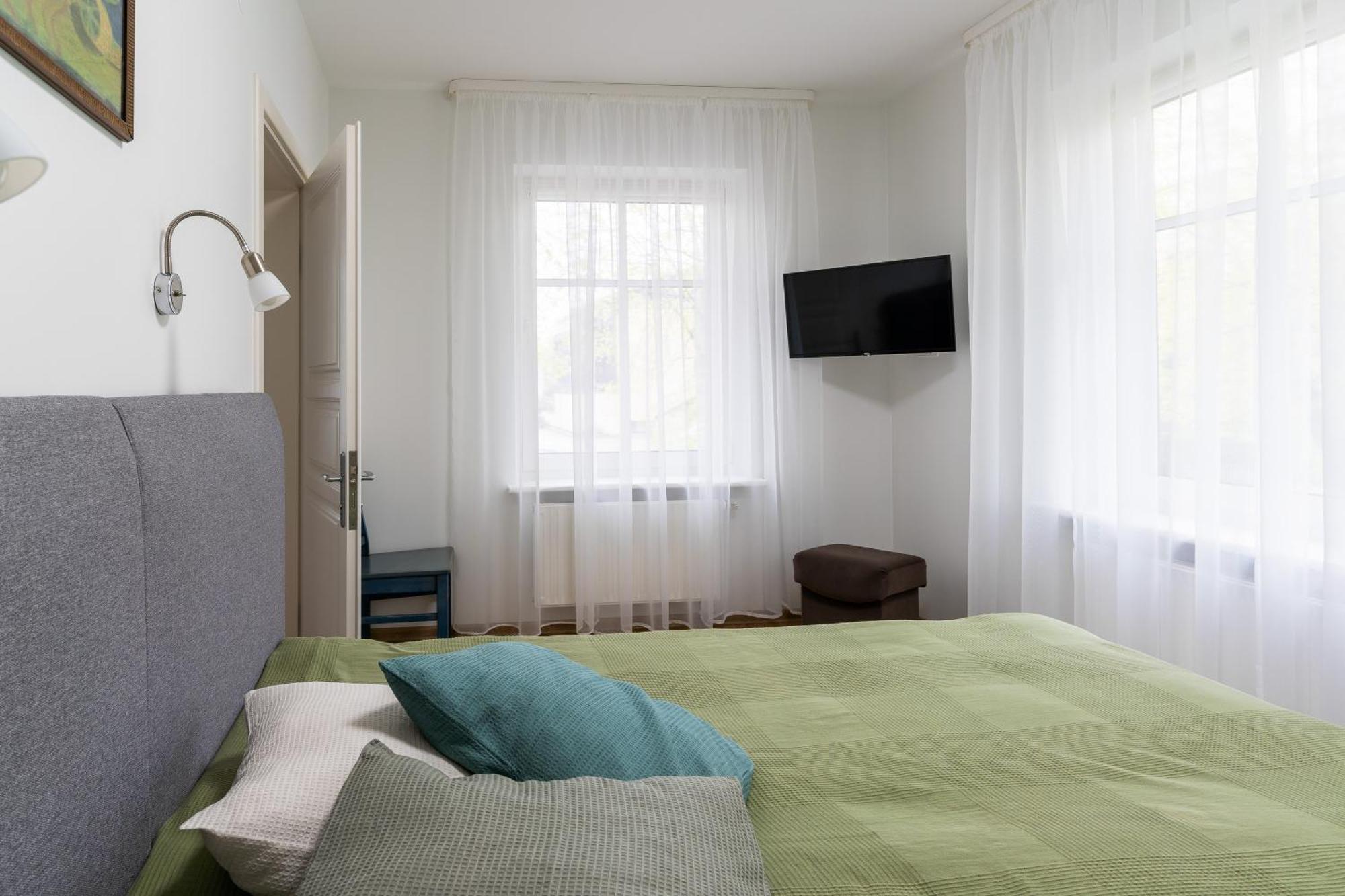 Ema Hotel Паланга Екстериор снимка